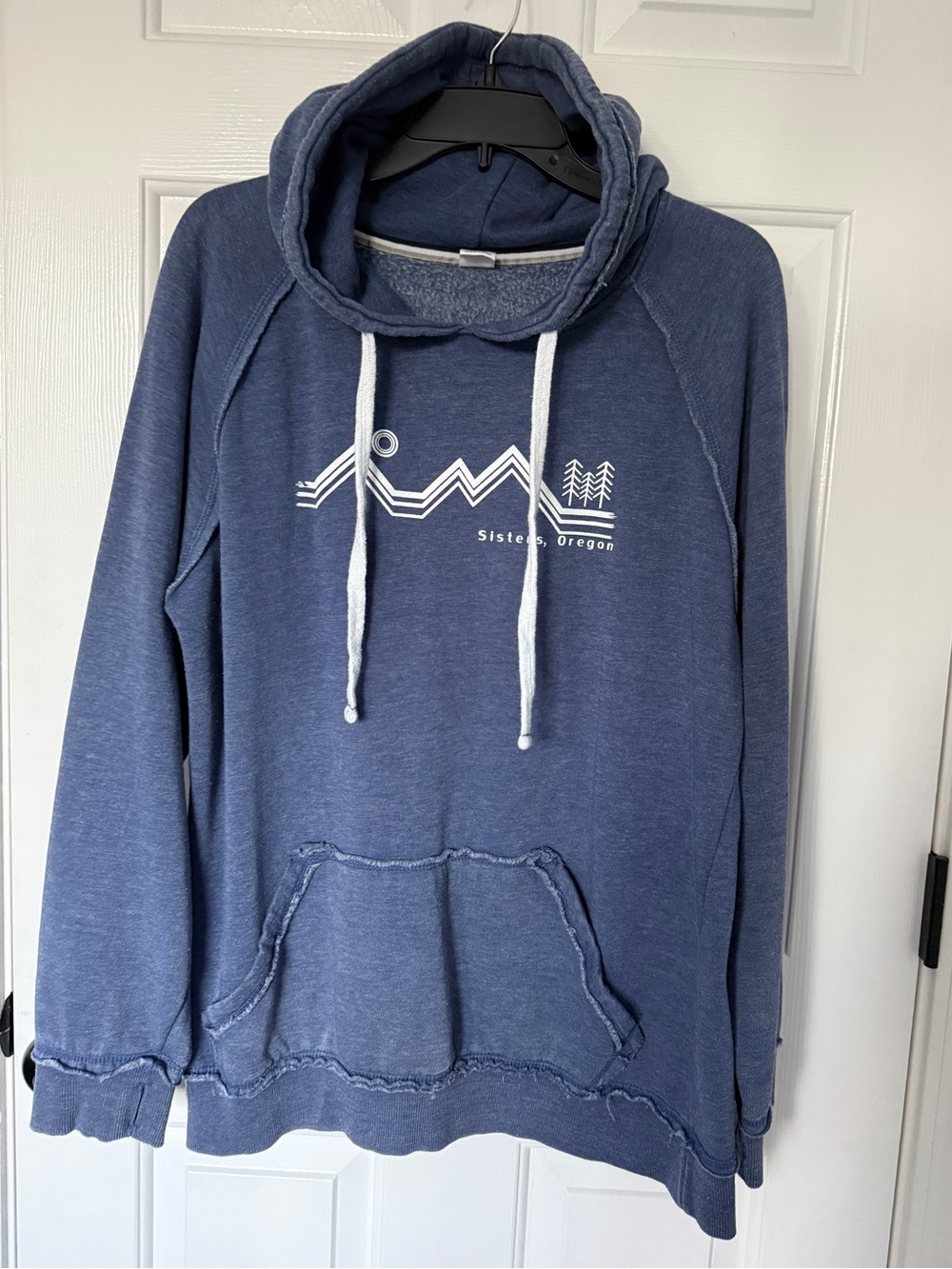 XL Pullover Hoodie - Sisters, Oregon